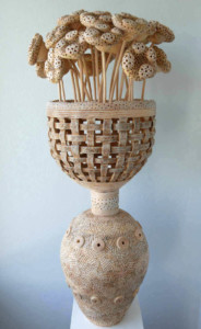 Dans les fleurs de ma mère - François LACOSTE Sculpture en bois
